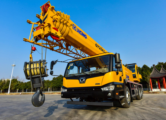 De Officiële hydraulische Kraan van de 25 ton Mobiele Vrachtwagen van XCMG neemt boomwapen opgezette prijslijst voor verkoop op